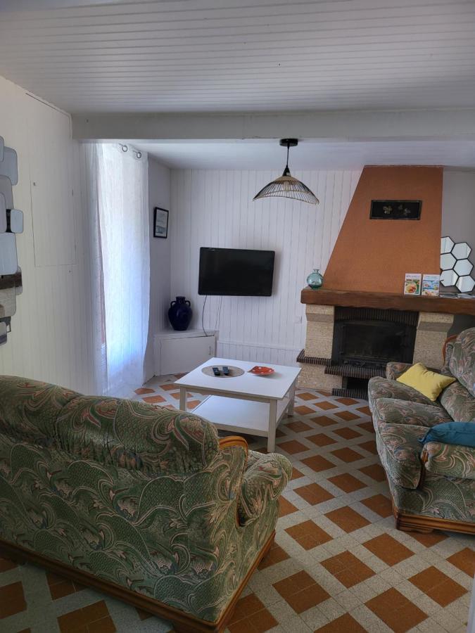La Maison Rouge Paisible Maison De Pays Saujon Eksteriør billede